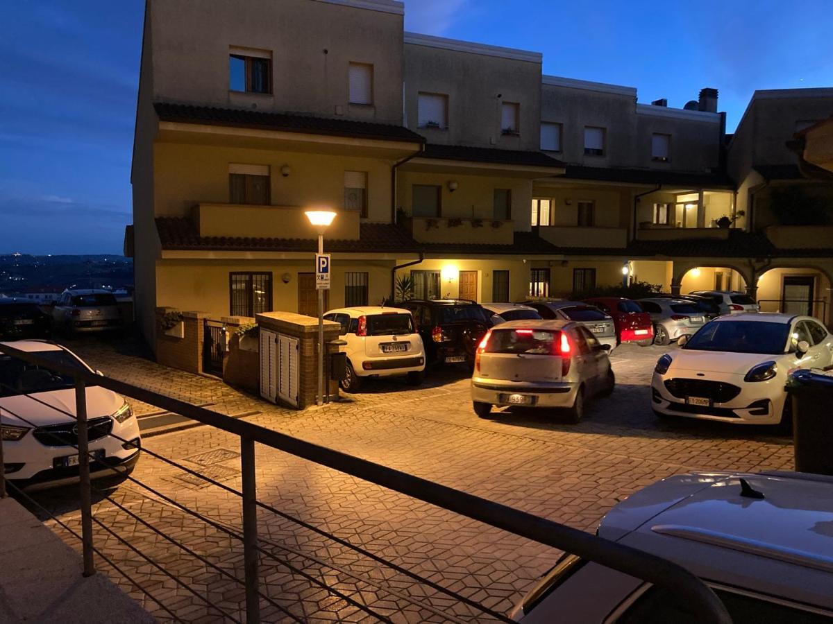 Rosso Di Sera Castelfidardo Exterior foto